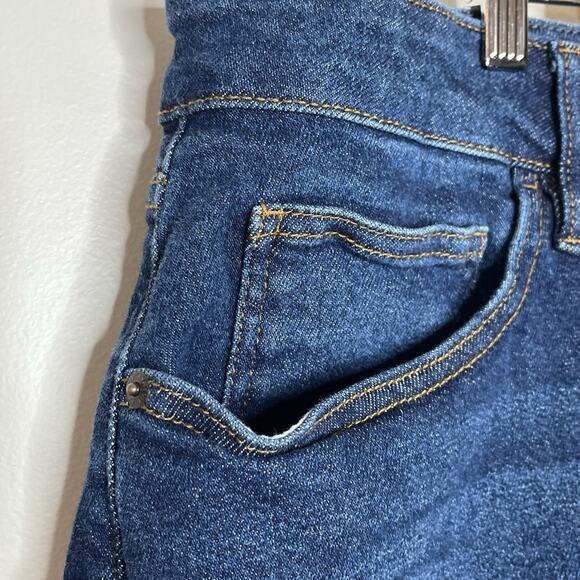 Ava & Viv Cuffed Jean Shorts Womens 24W Denim Mid Rise Stretch Medium Wash Blue - Picture 3 of 6